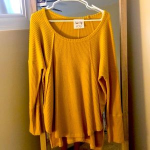 Mustard waffle top